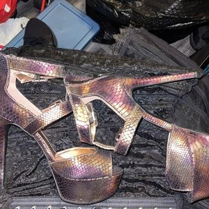 High heel. Purple tones, snake print high high heels